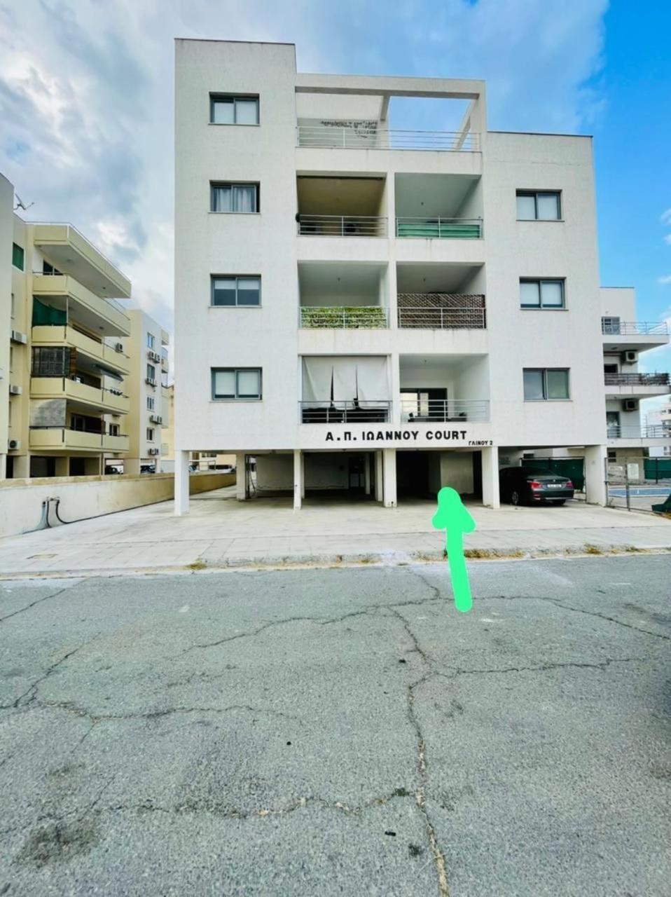 拉纳卡Coastal Getaway公寓 外观 照片